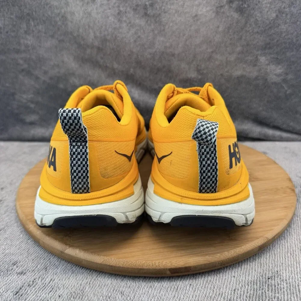 Hoka One One hoka one